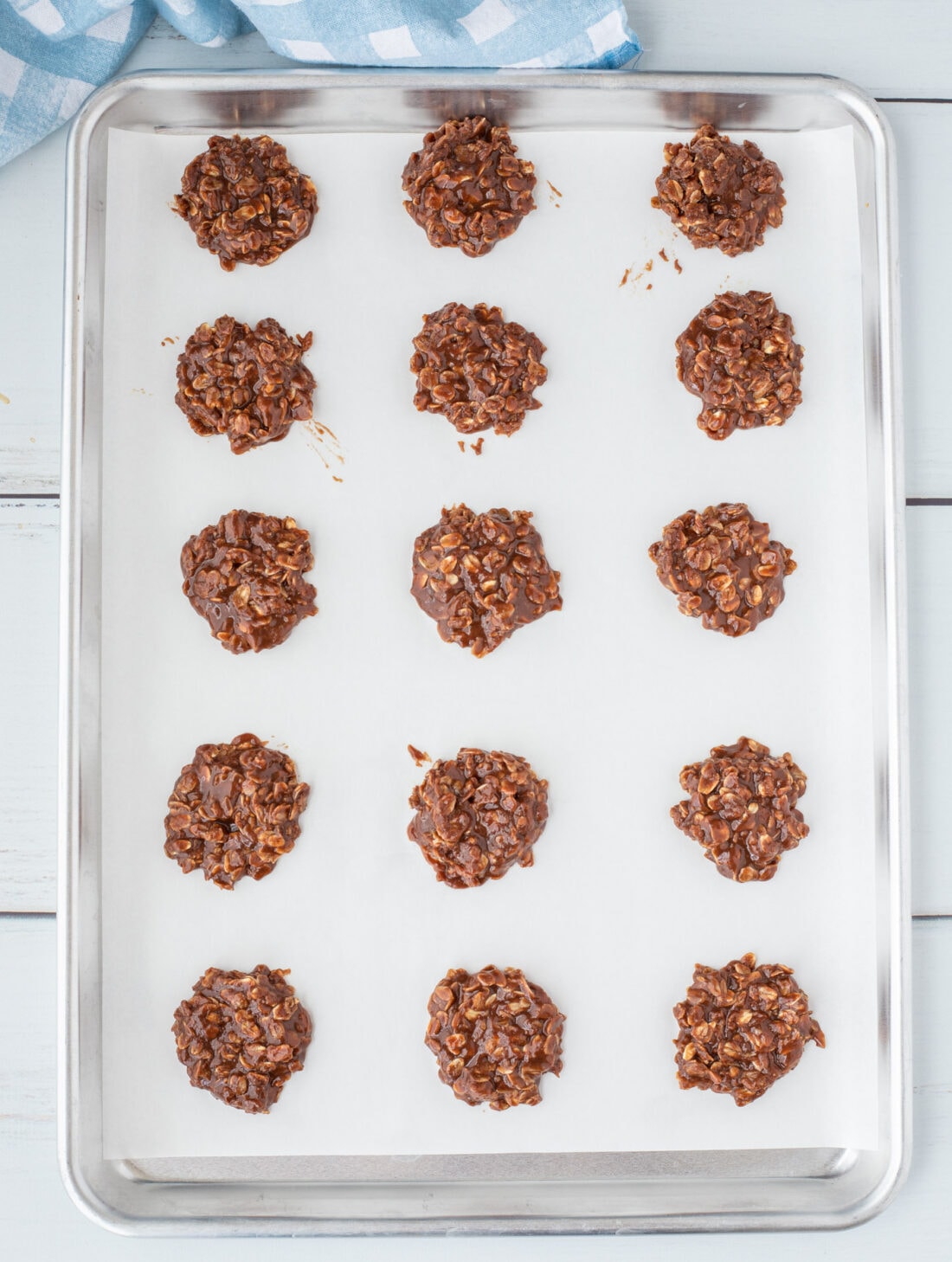 Chocolate No Bake Cookies - Amanda's Cookin' - Cookies, Brownies, & Bars