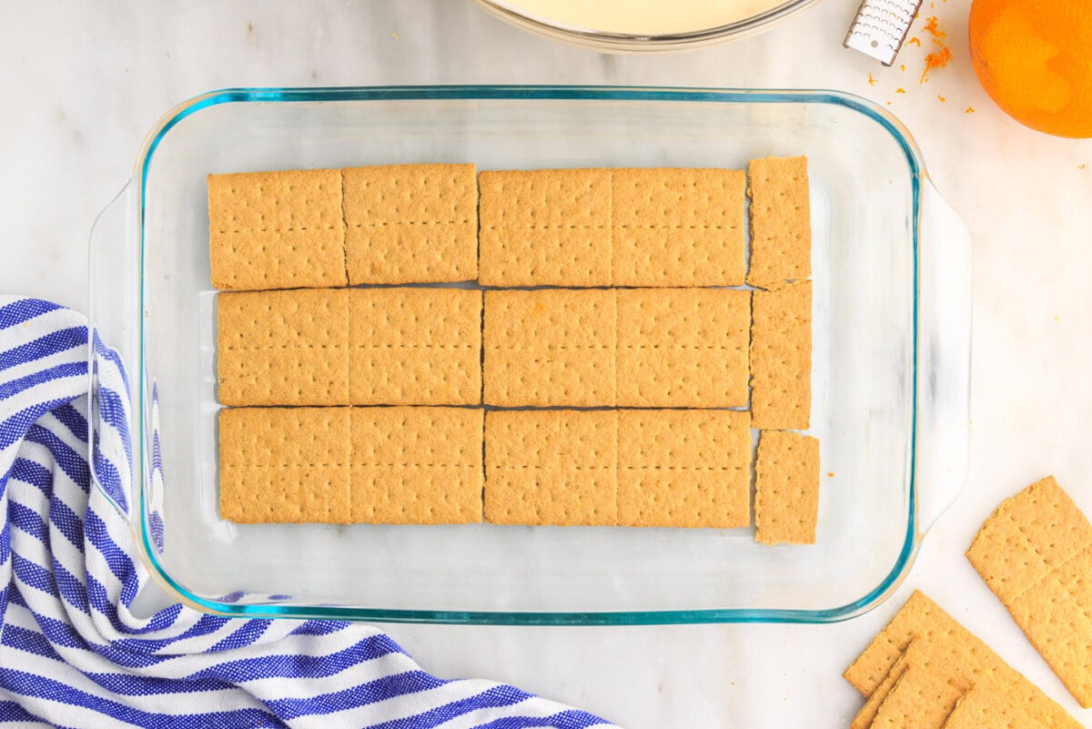graham crackers on bottom of a baking dish