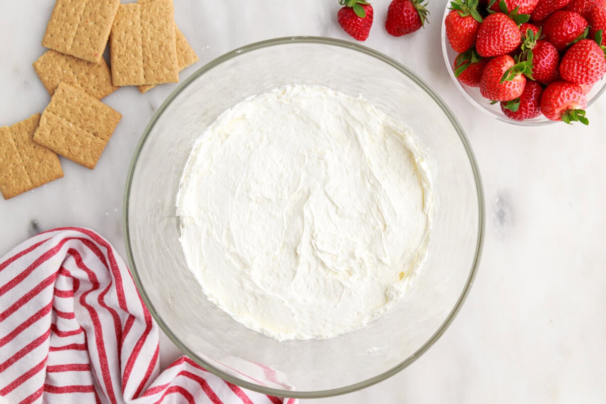 cheesecake layer in trifle bowl