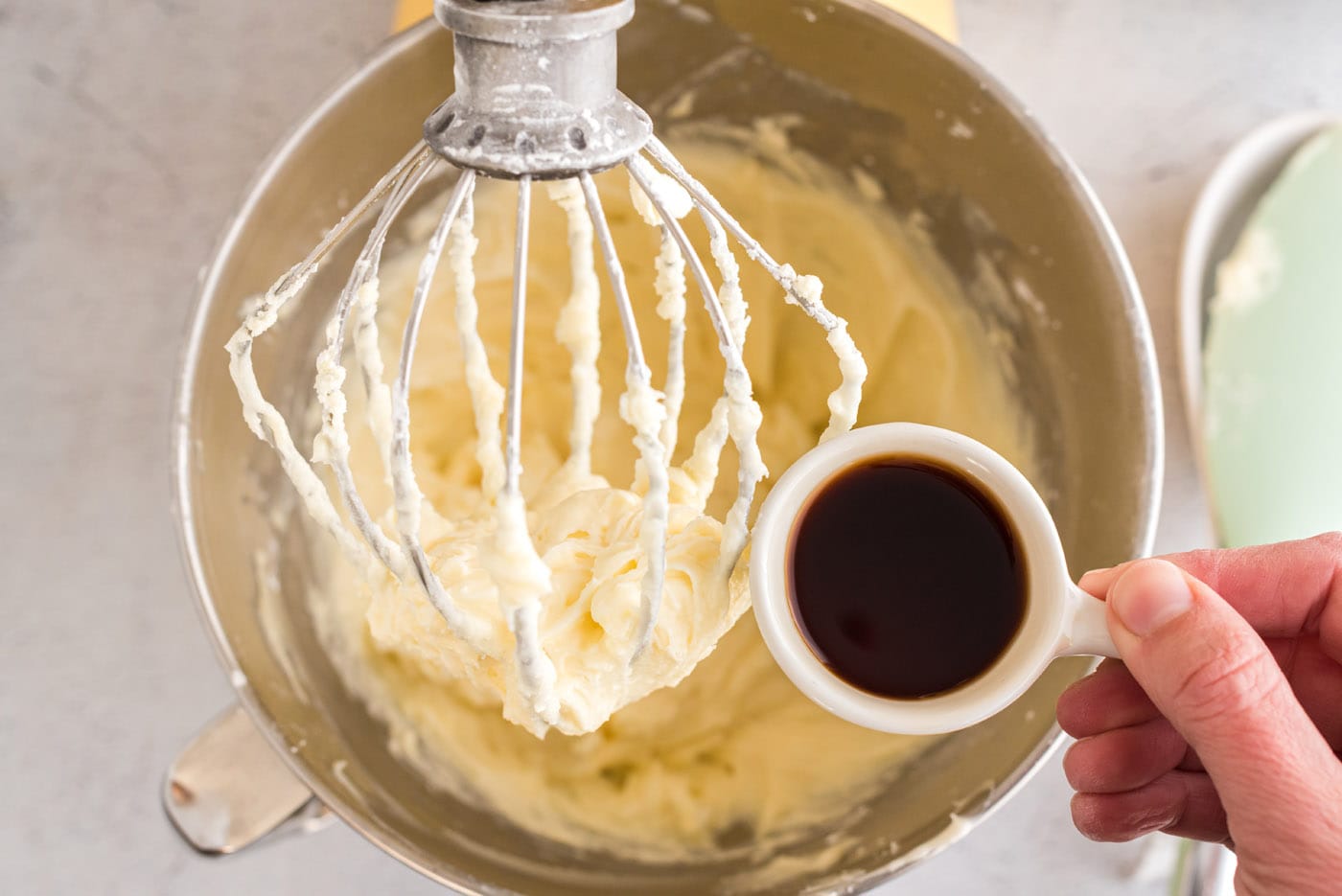 adding vanilla to cream cheese frosting