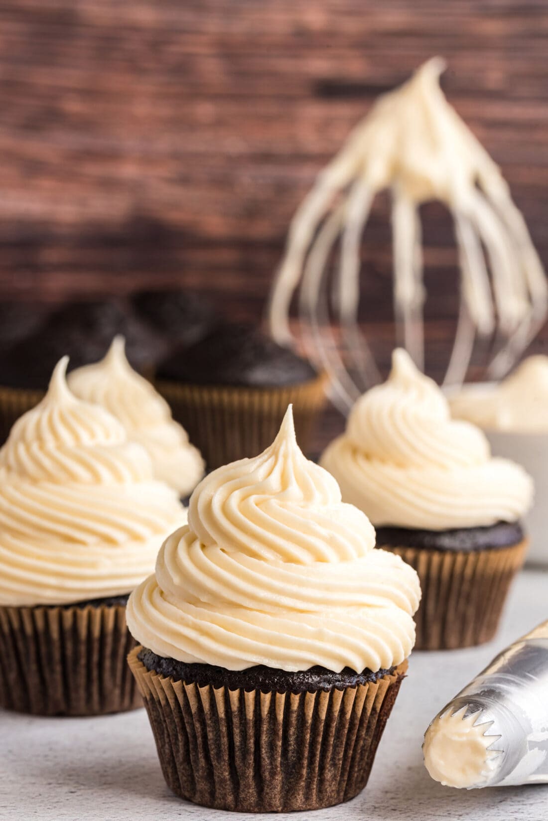 cupcakes frosted with Cream Cheese Frosting