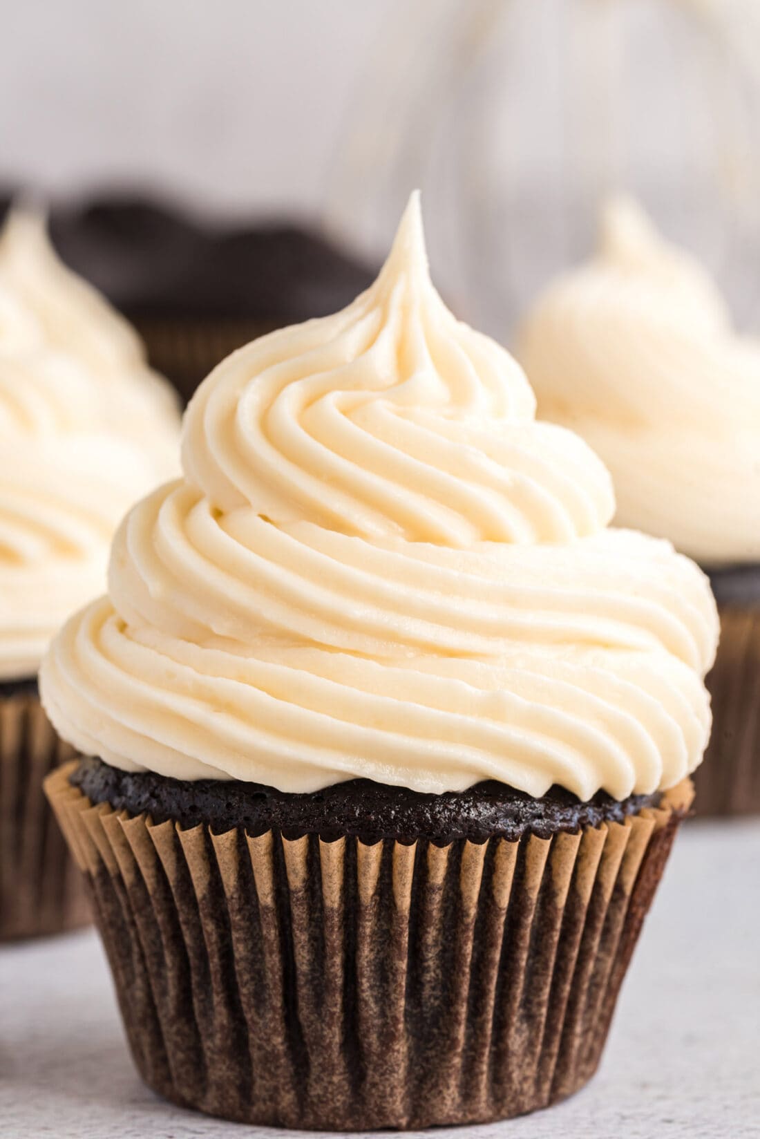 cupcake with Cream Cheese Frosting