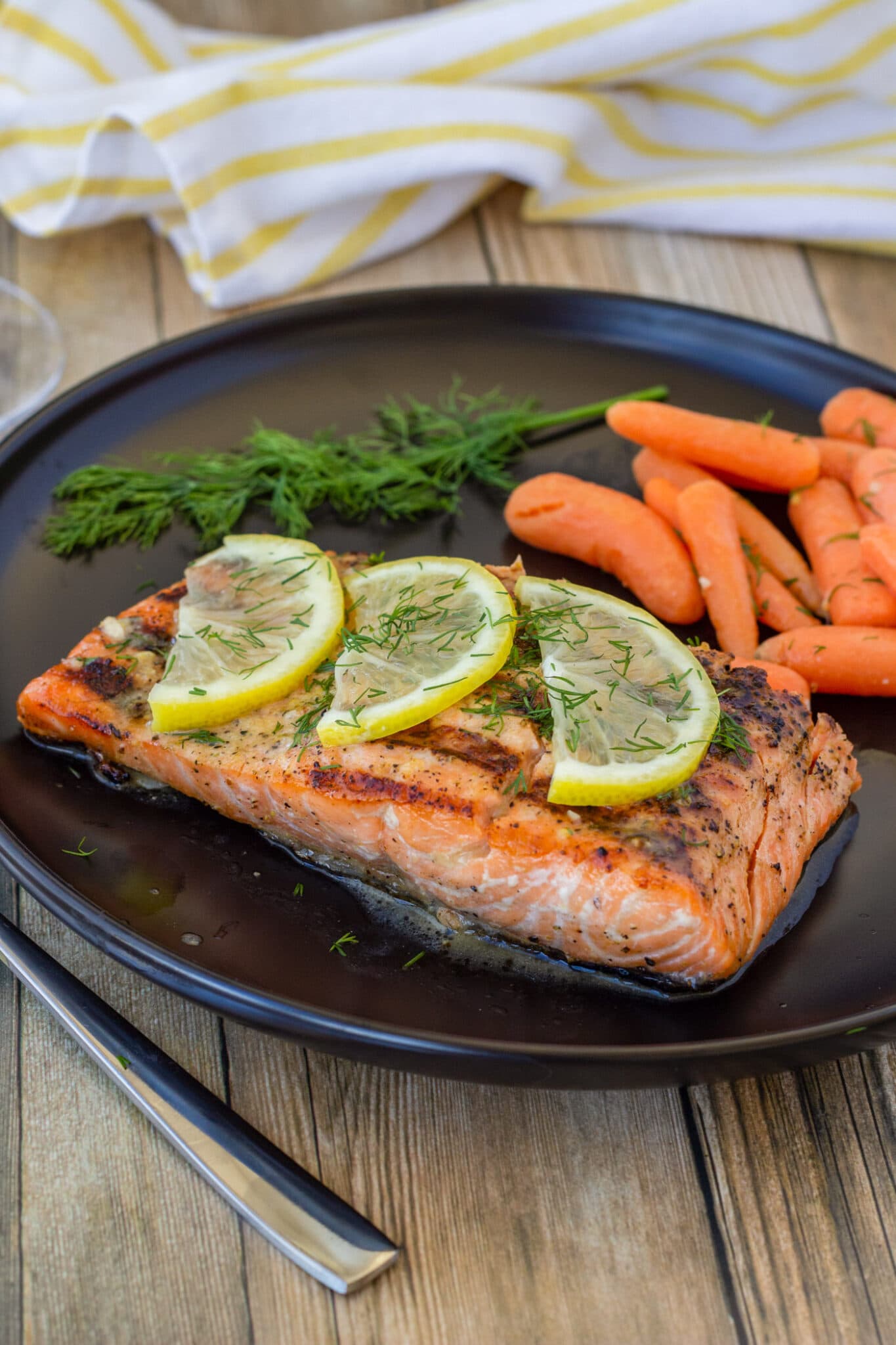 Lemon Salmon - Amanda's Cookin' - Fish & Seafood