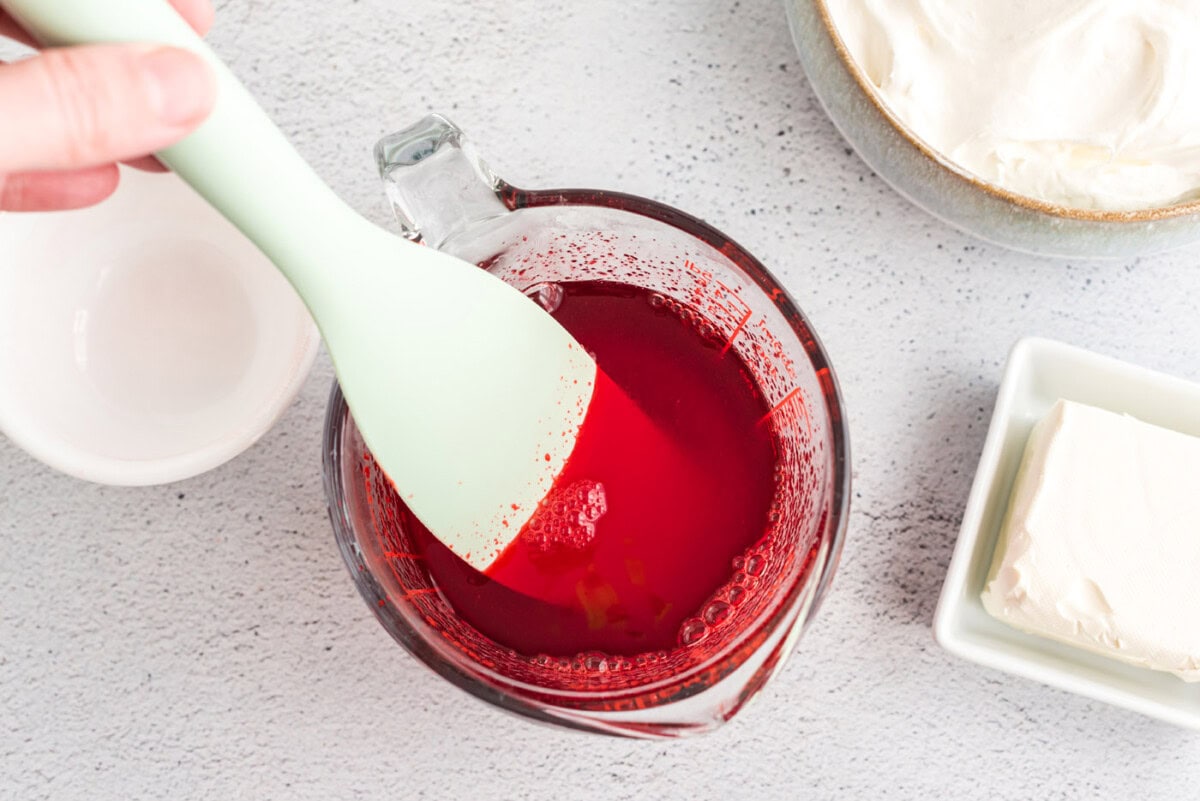 mixing jello powder with hot water