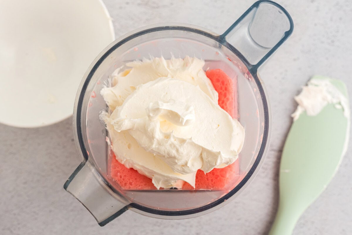 cool whip on top of creamy jello mixture in a blender
