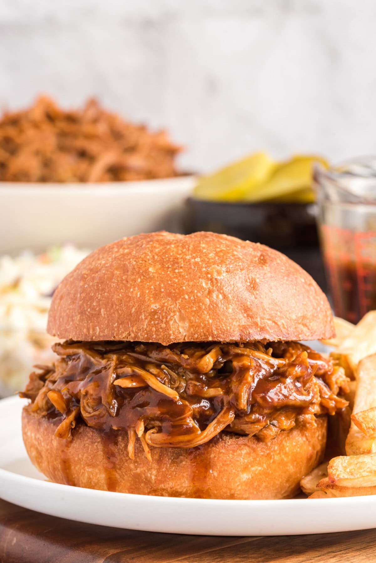 Slow Cooker Pulled Pork sandwich