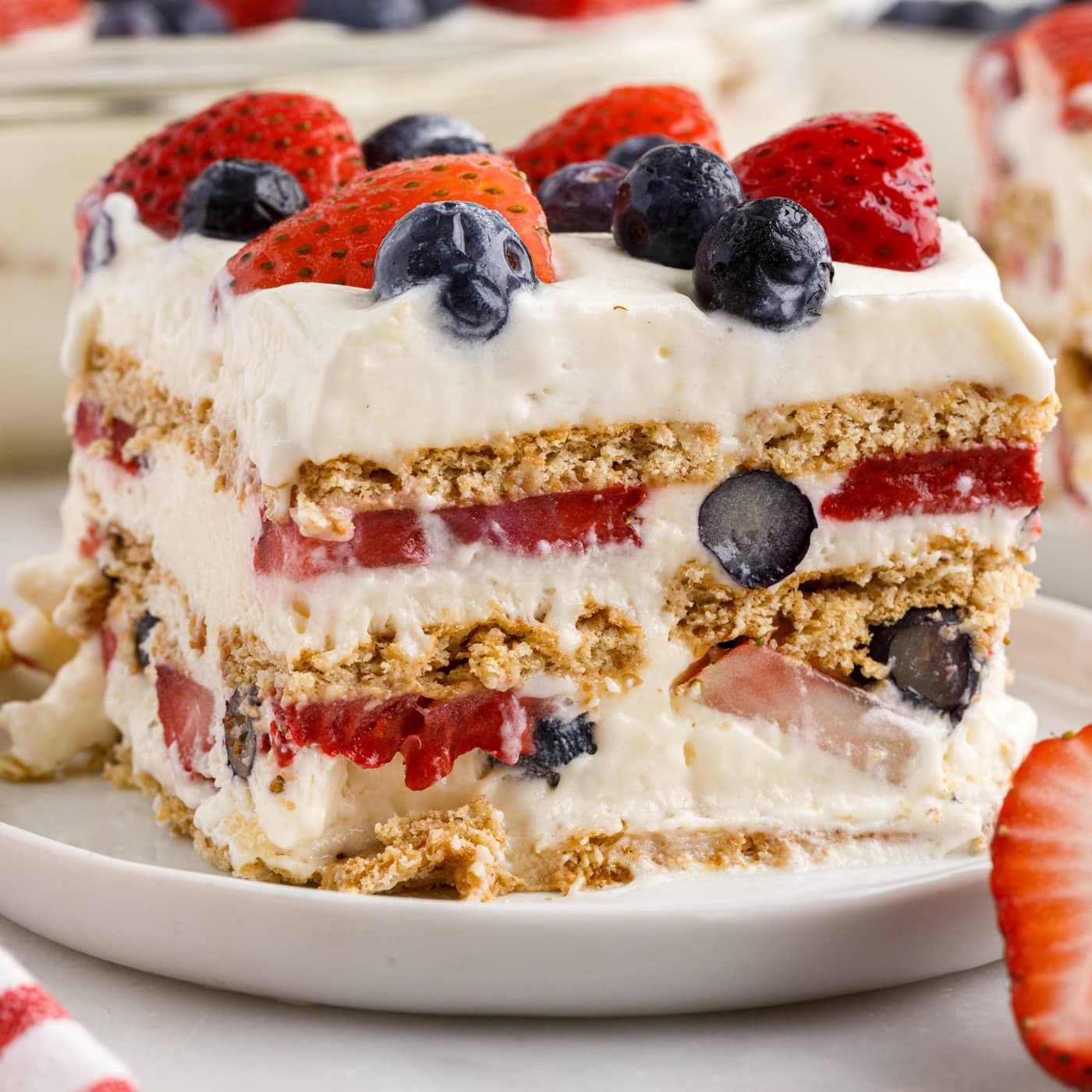 Easy Mille-Feuille with white chocolate cream and berries - Simply Delicious