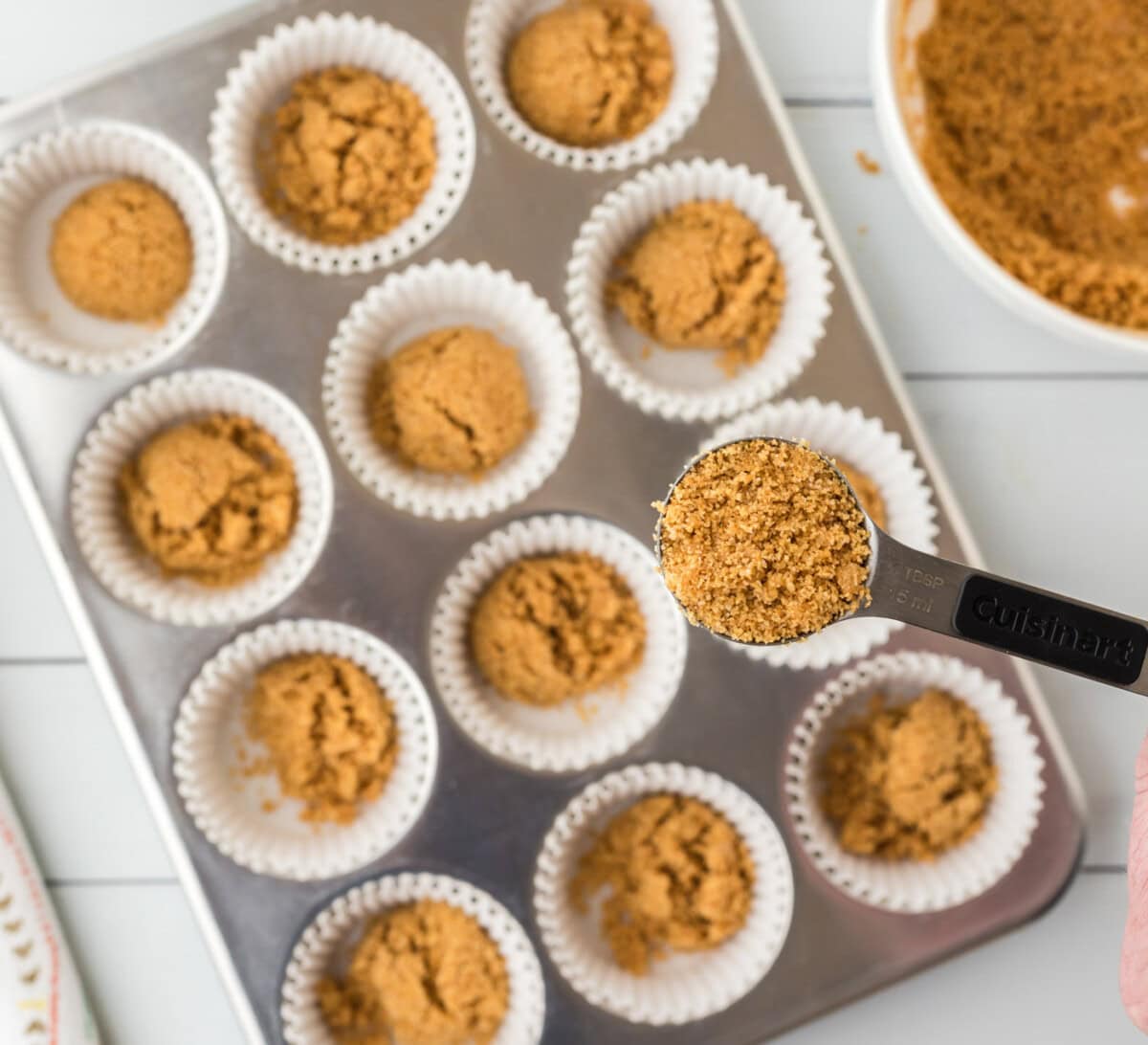 graham cracker crust in cupcake liners