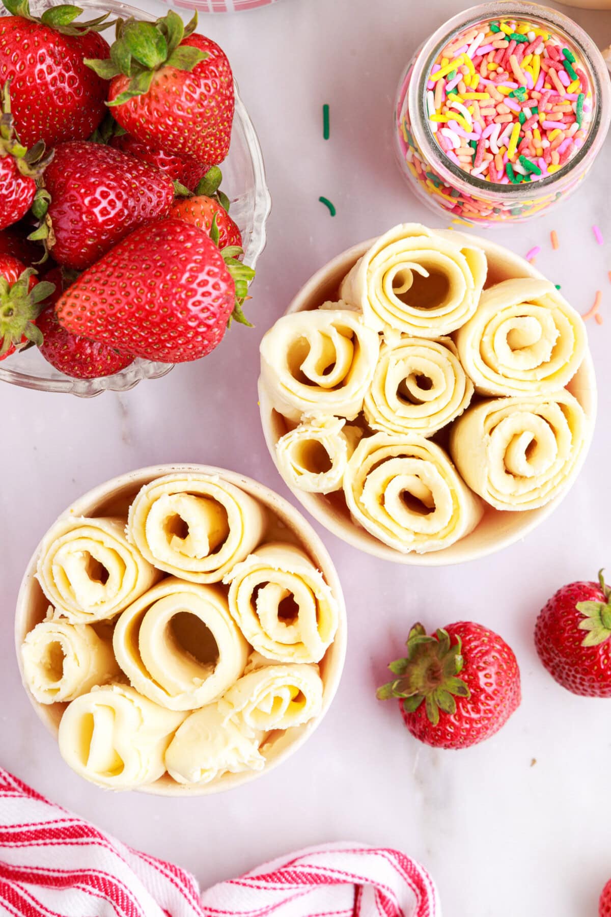 Rolled Ice Cream in containers