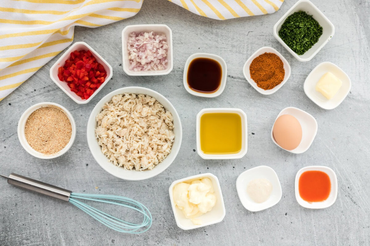 ingredients to make Crab Cakes