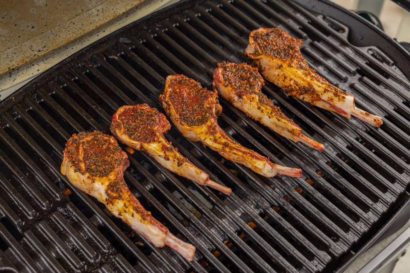 grilled lamb loin chops on grate