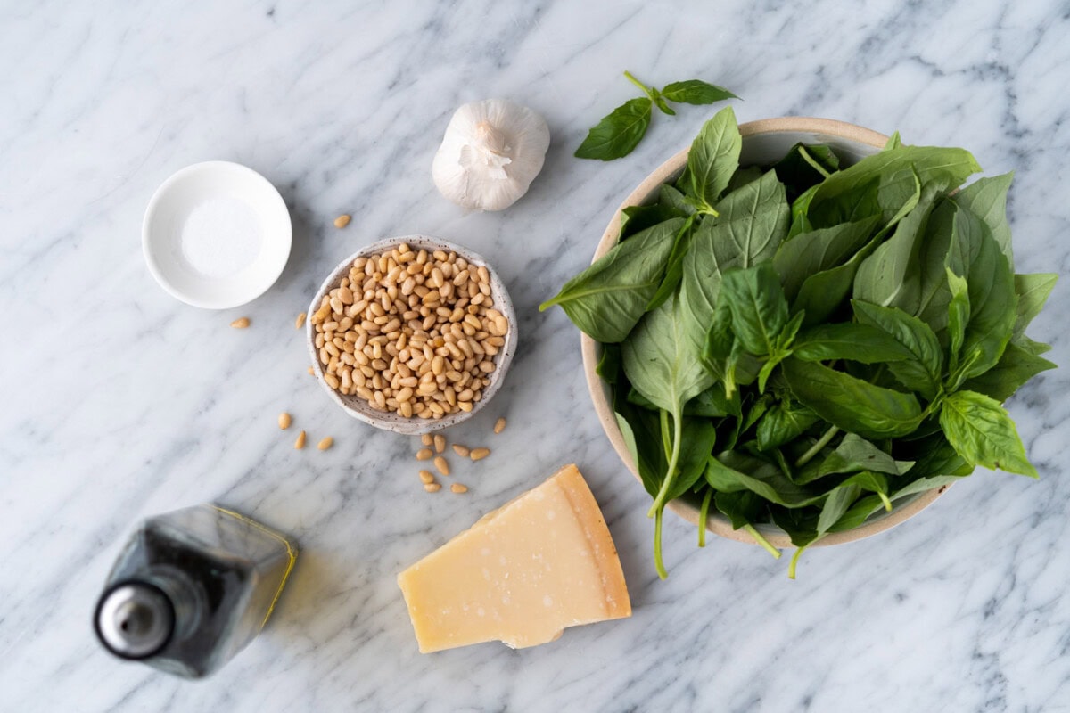 ingredients to make Pesto