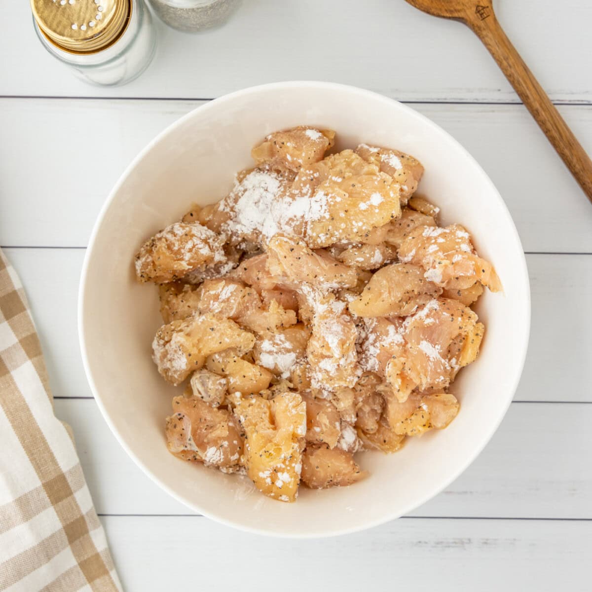 cornstarch on top of cubed chicken