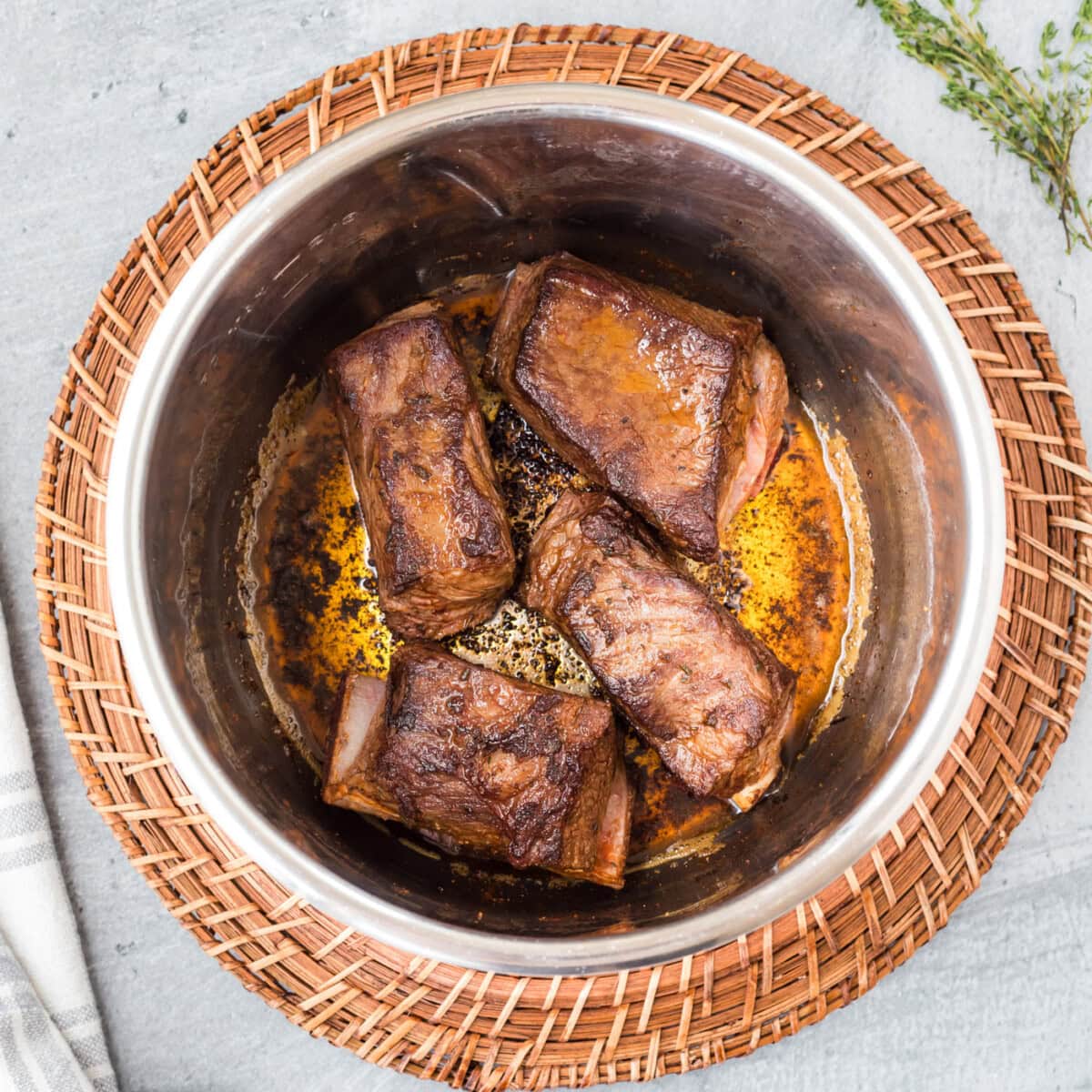 searing beef short ribs in the instant pot