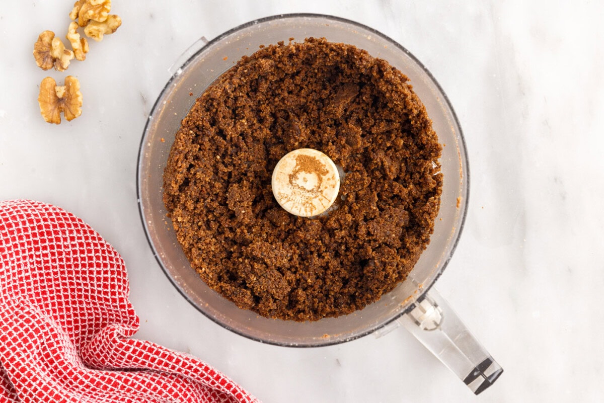 walnut, raisin, cinnamon sugar filling in a food processor