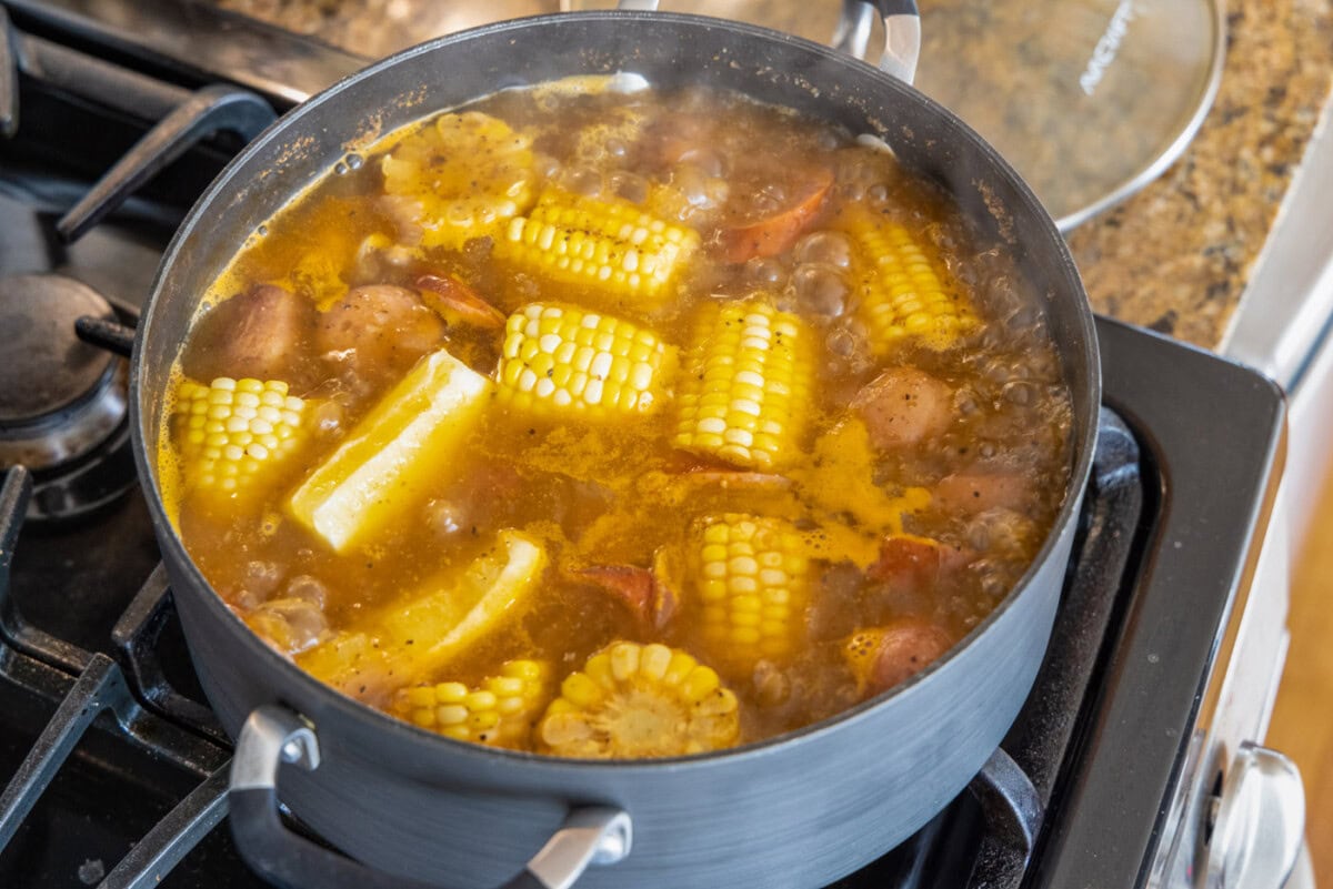 shrimp boil in pot