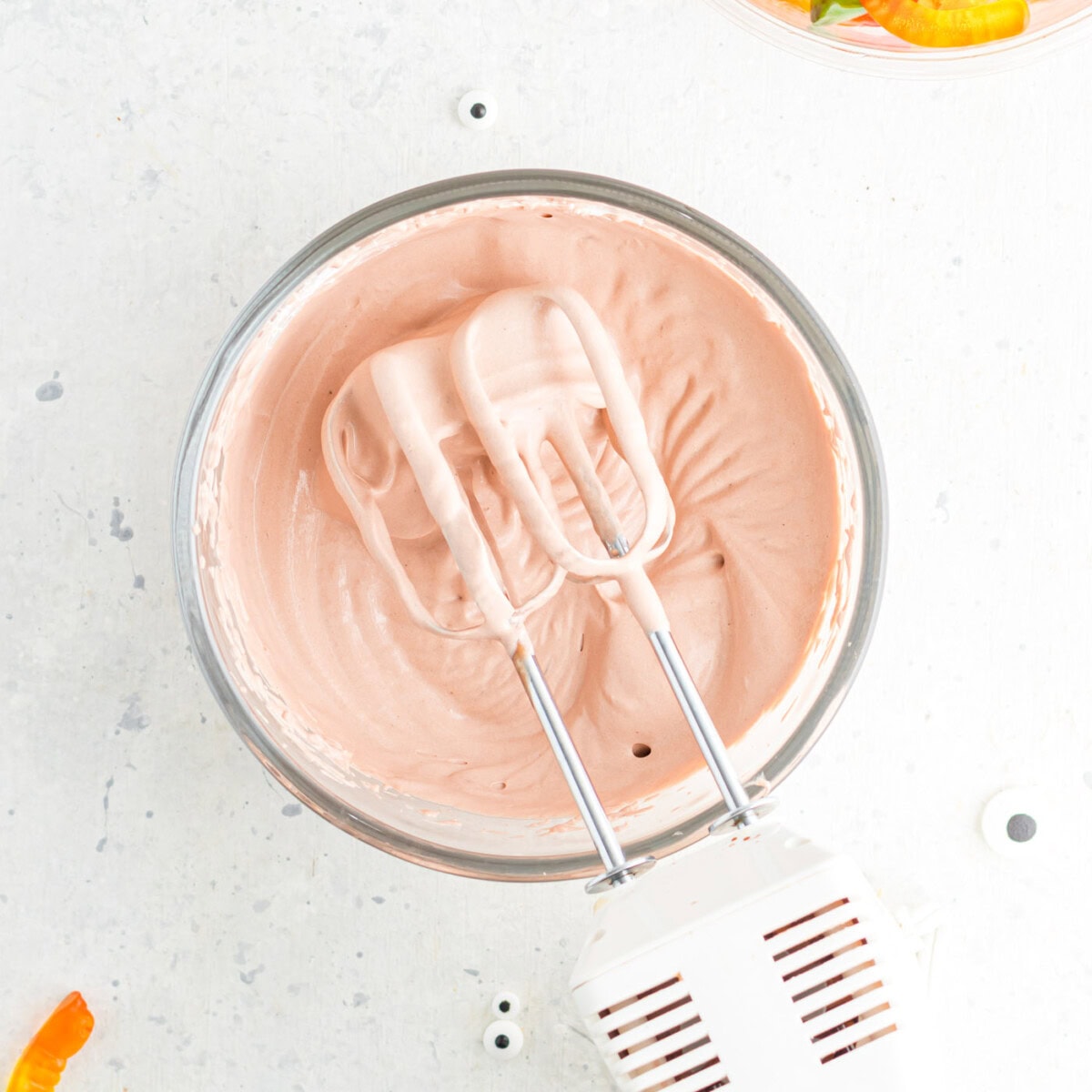 chocolate pudding and cool whip mixed in a bowl