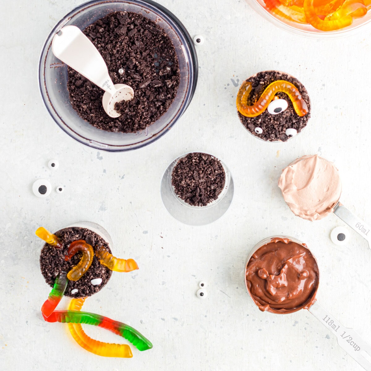 halloween dirt cups assembly station