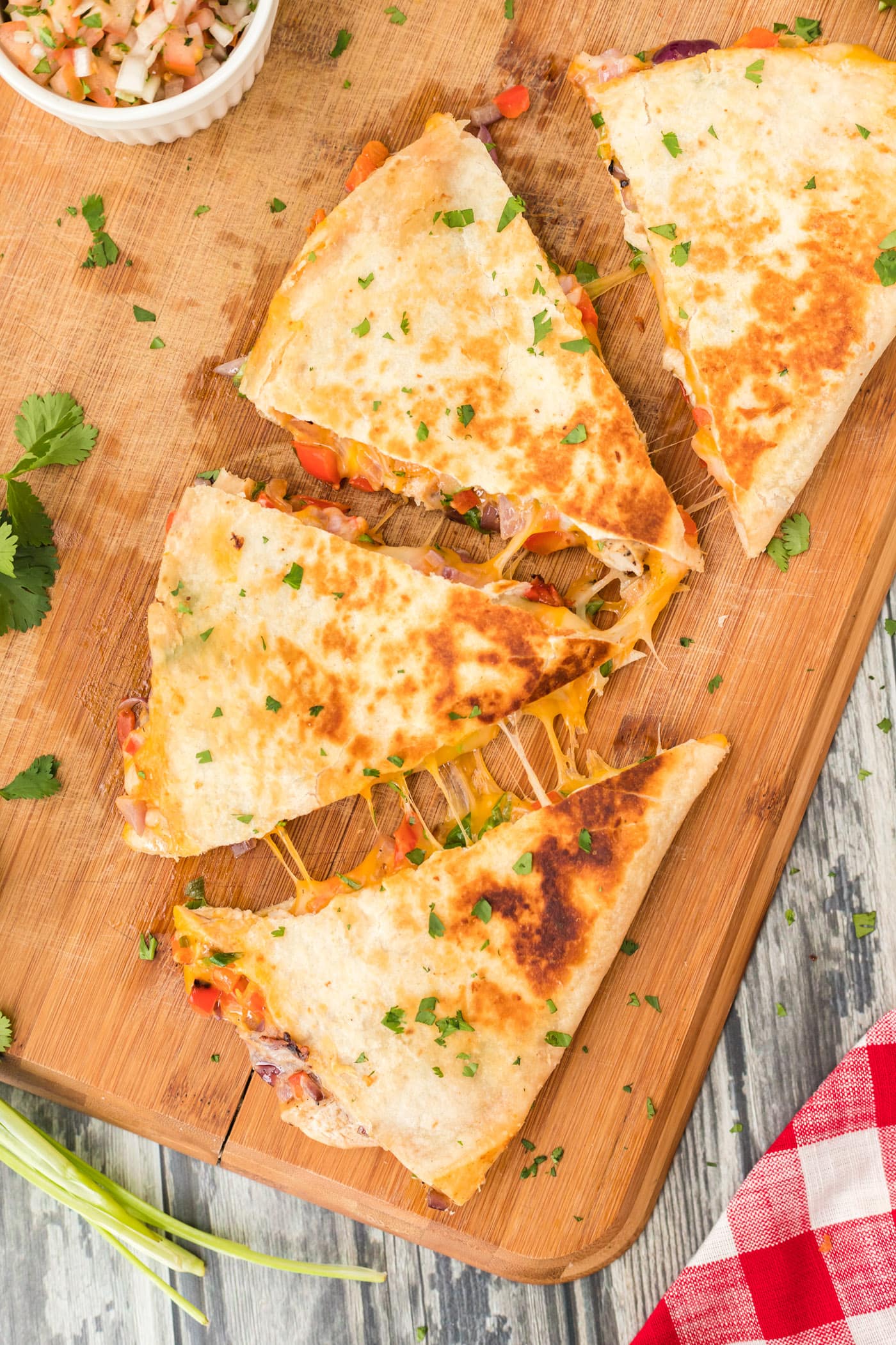 Chicken Quesadilla - Amanda's Cookin'