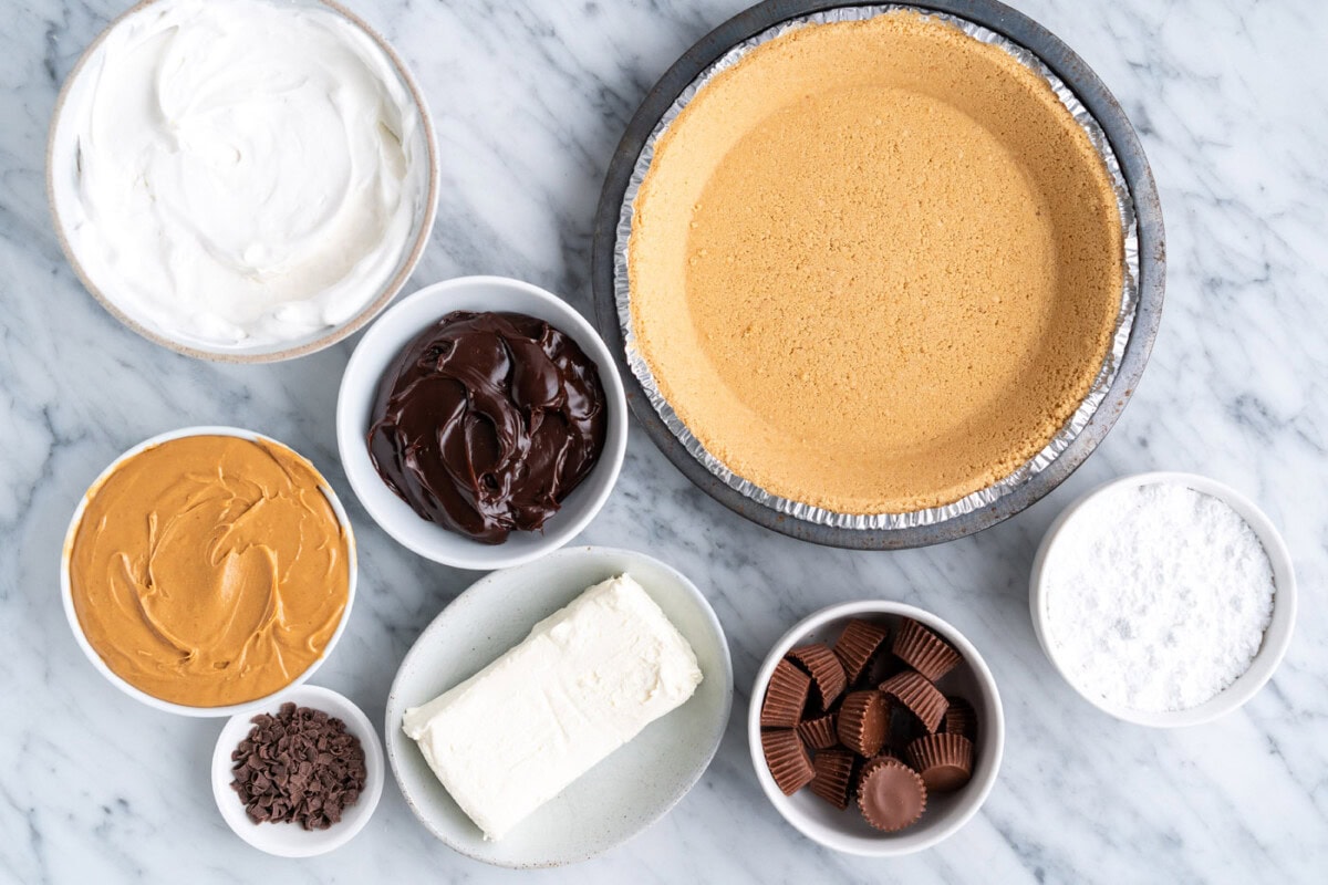 ingredients for Reeses Pie