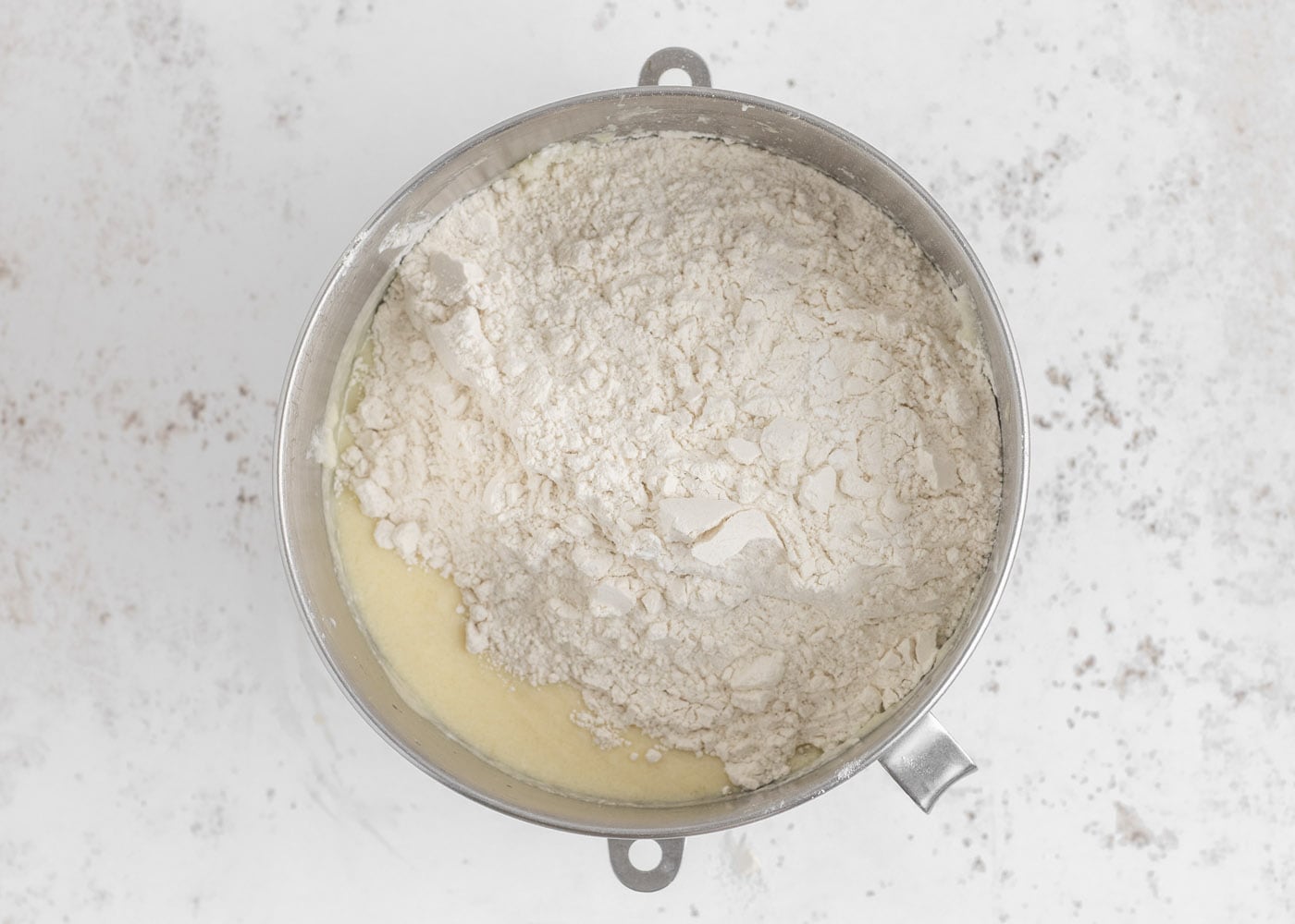flour mixture added to wet cake batter ingredients