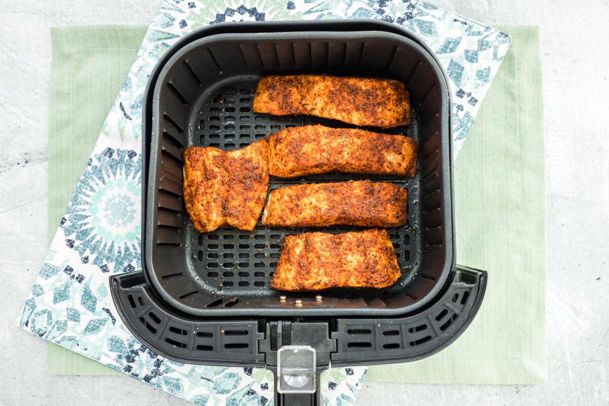 how to cook salmon in the air fryer