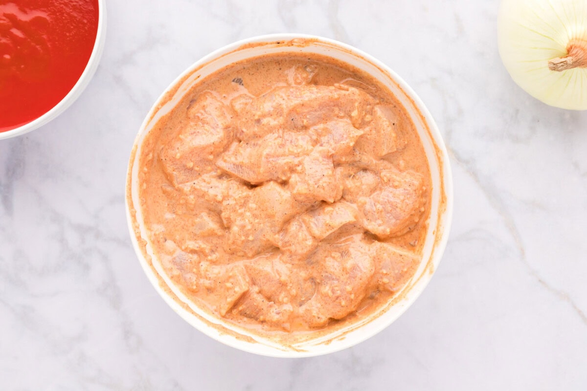 chicken tikka marinating