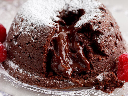 Easy Molten Chocolate Lava Cakes Made In A Muffin Tin – Melanie Cooks