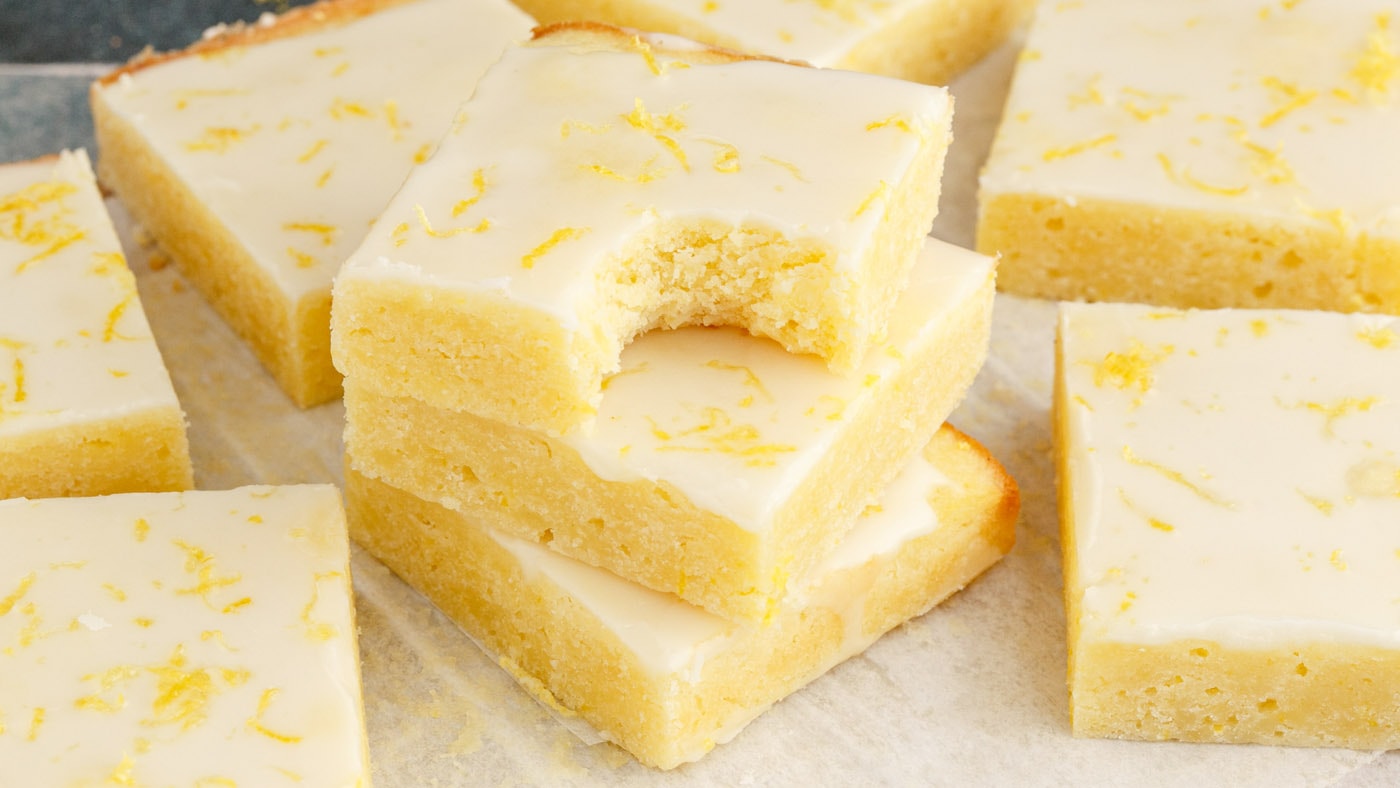 Fudgy brownies take on a whole new persona in this bright and cheery citrus-blasted lemon brownie re