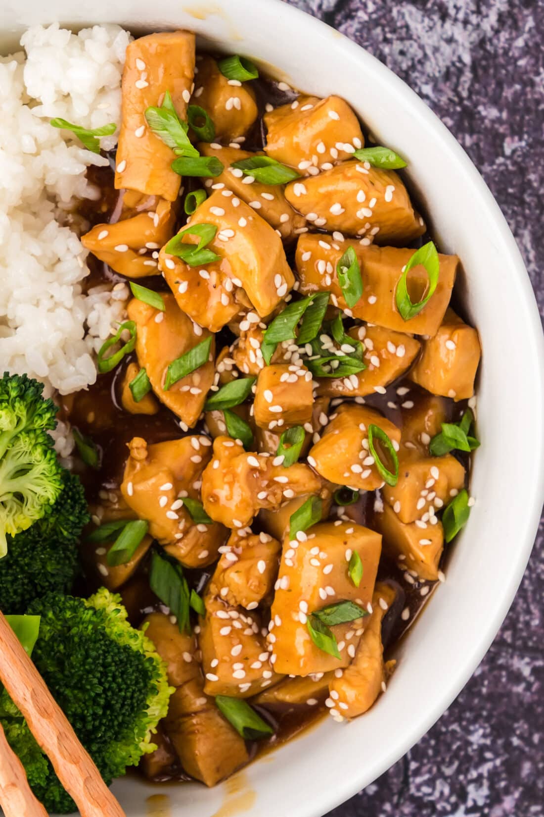 Close up of a bowl of Teriyaki Chicken 