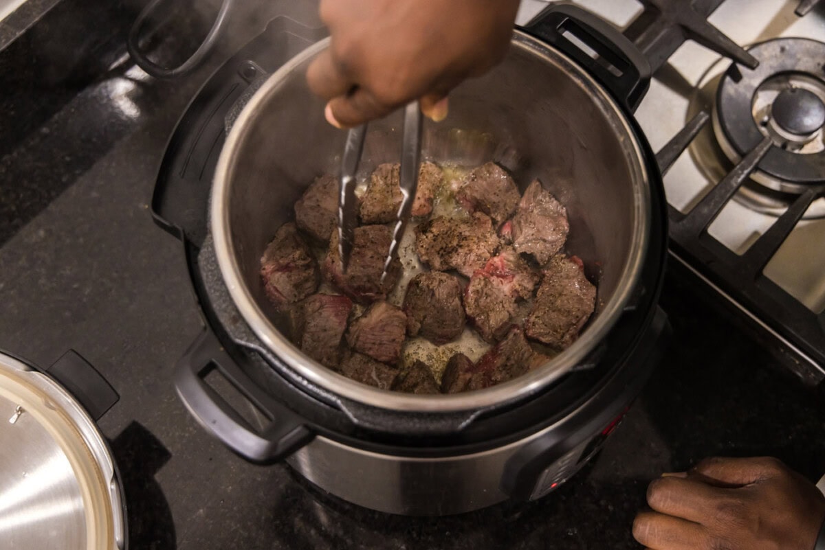 browning beef chunks in an instant pot
