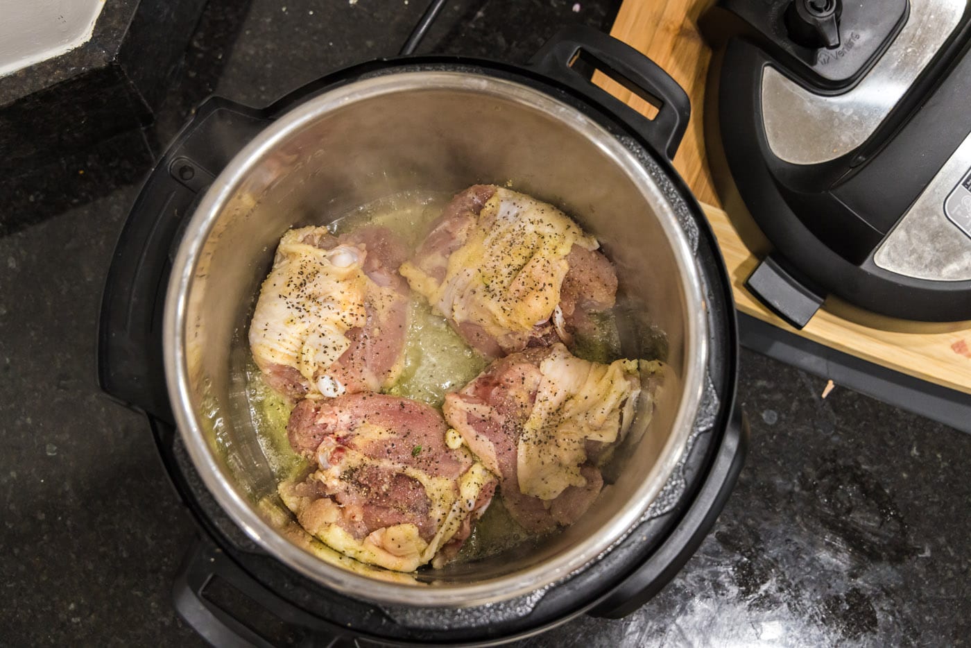 searing chicken thighs in instant pot