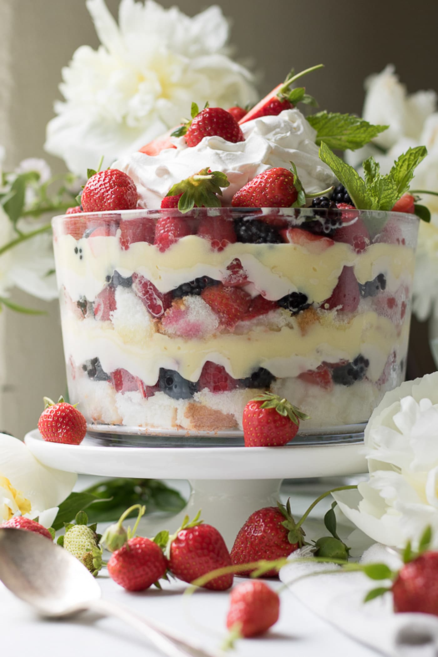 Berry Trifle: a no-bake mixed berry summer dessert