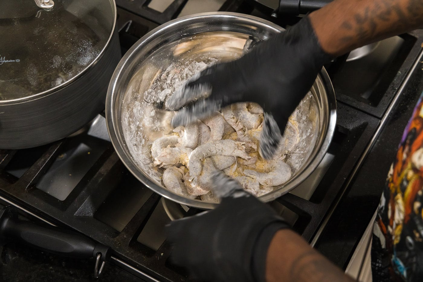 tossing shrimp with cornstarch and cornmeal