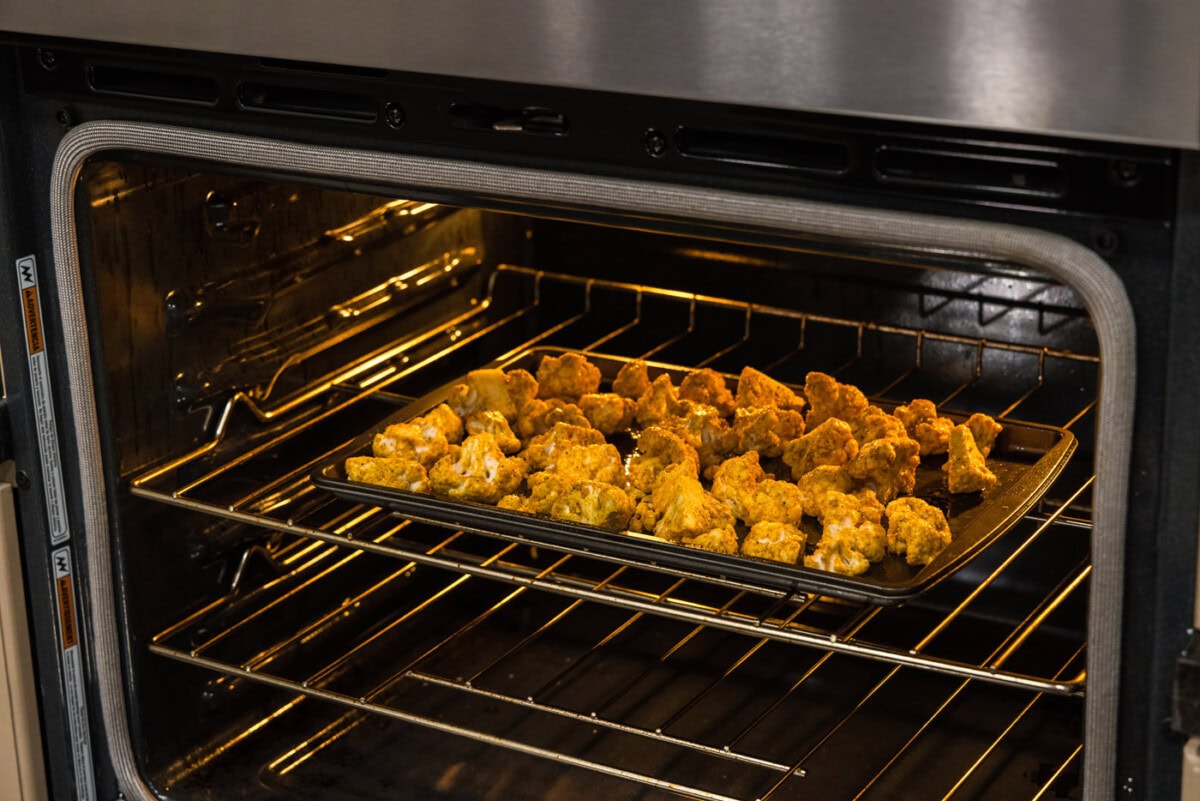 spicy cauliflower in the oven