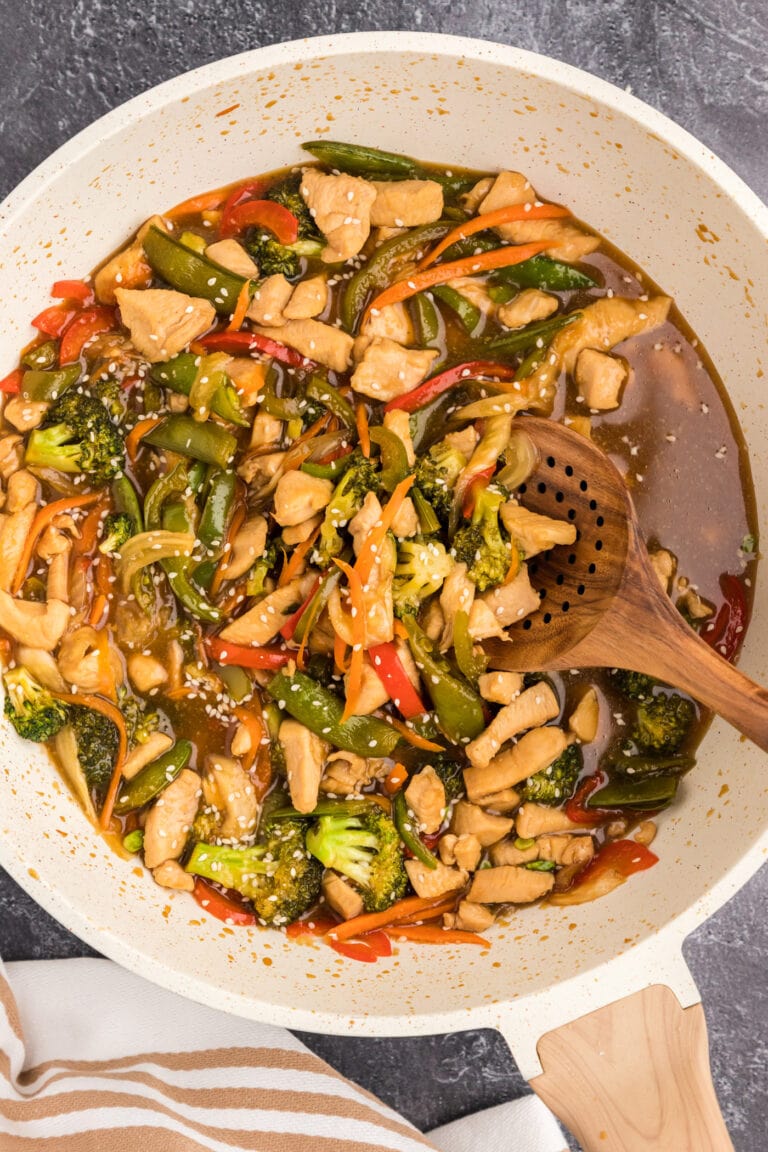 Honey Garlic Chicken Stir Fry - Amanda's Cookin' - Chicken & Poultry