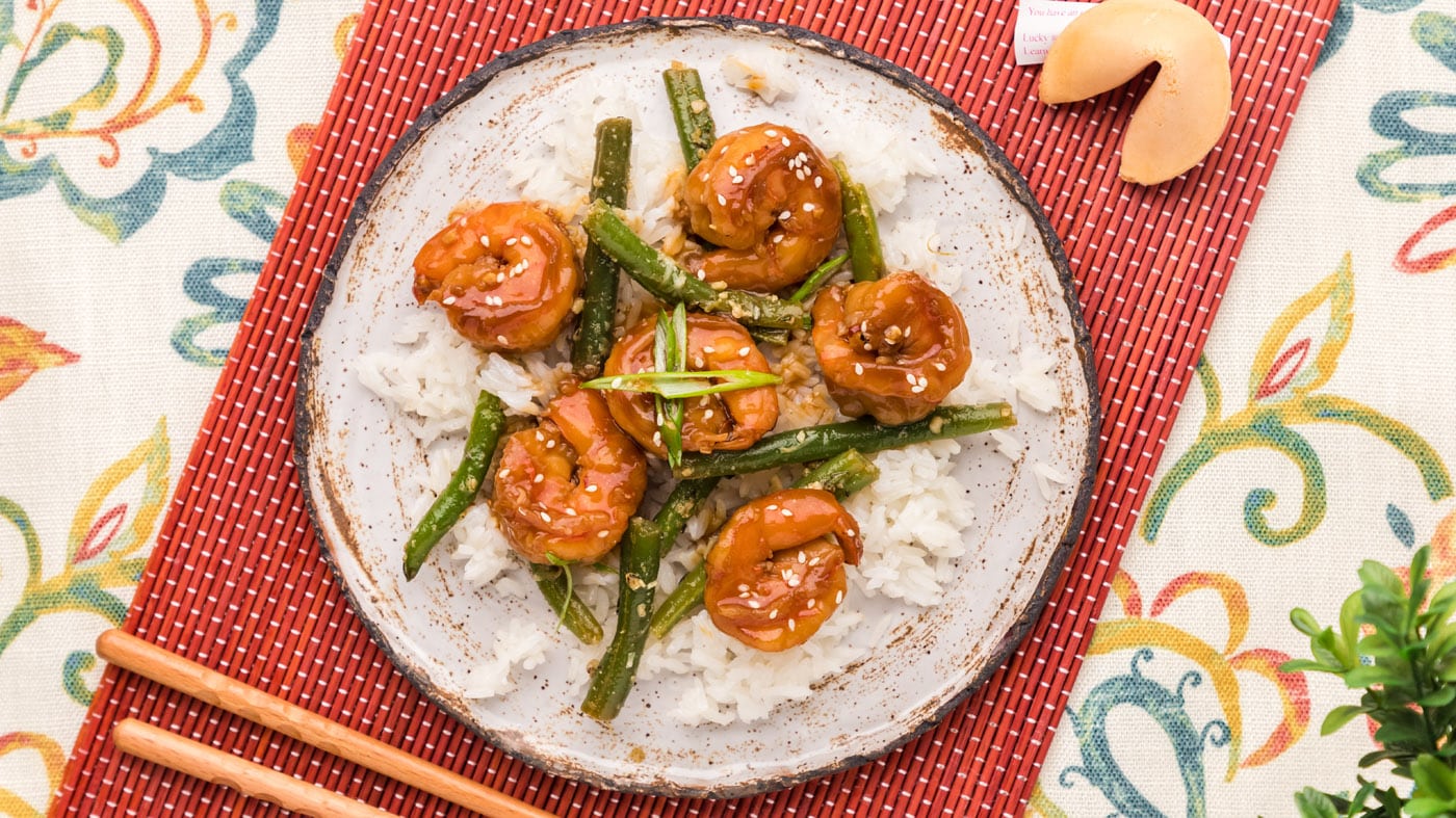 Our take on spicy Hunan shrimp couldn't be any easier to make. Simply stir-fry the shrimp in a wok, 