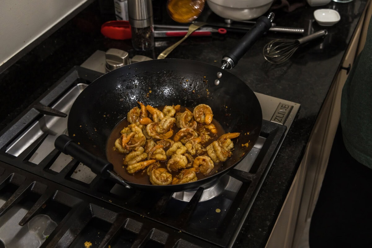 hunan shrimp in a wok