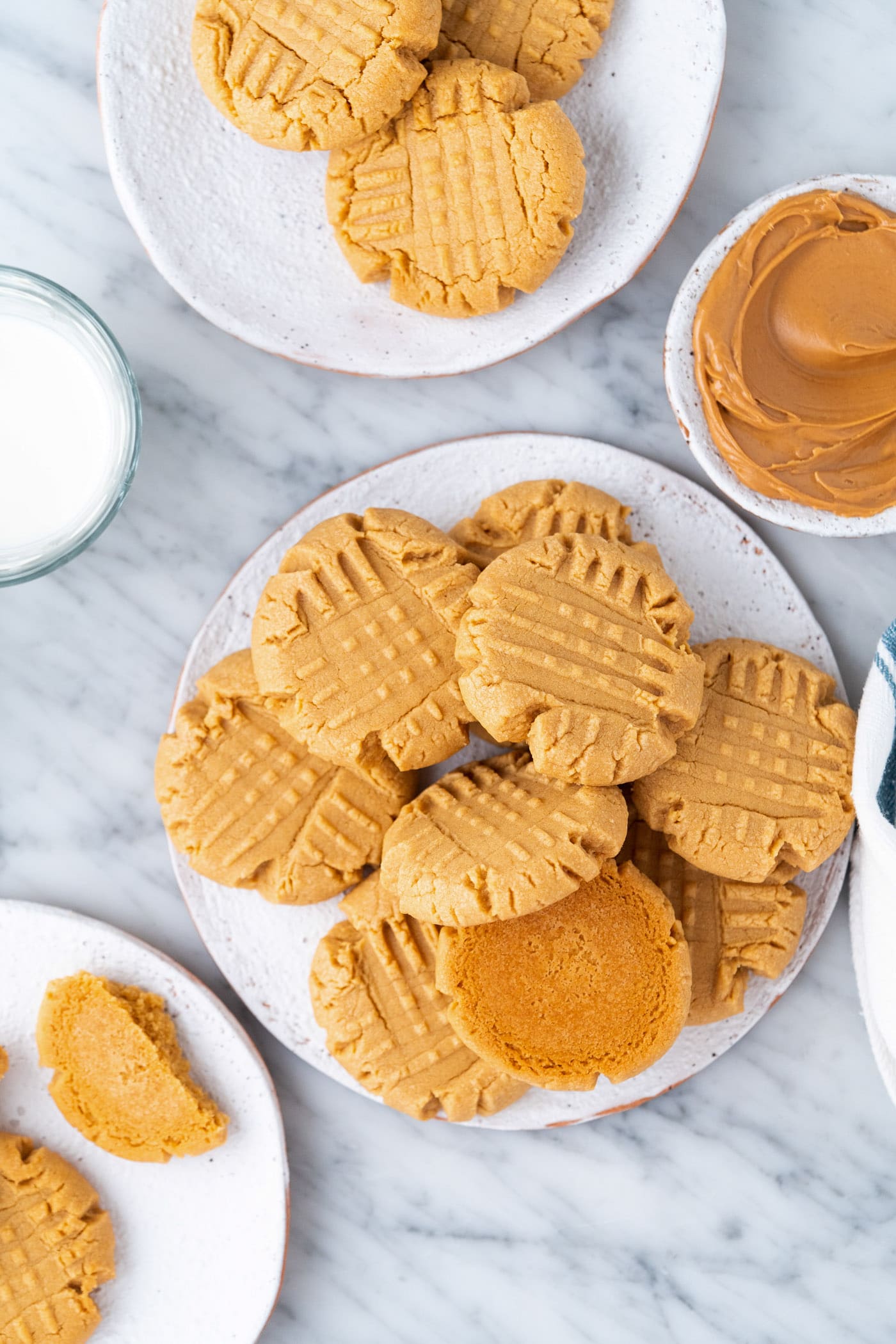 Peanut Butter Cake Mix Cookies Amanda's Cookin'