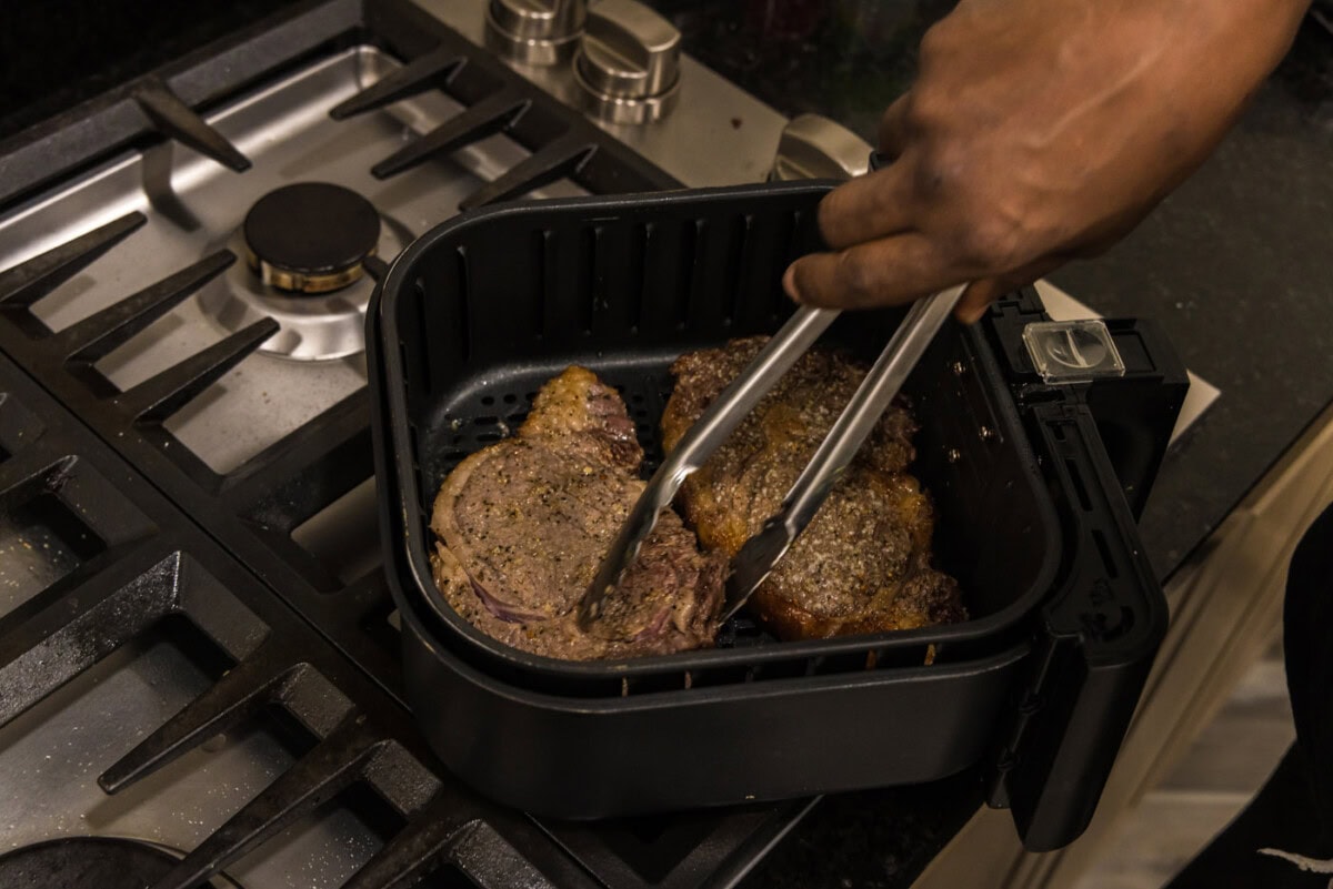 flipping steaks in air fryer basket