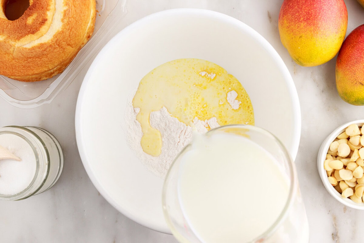adding milk to instant vanilla pudding