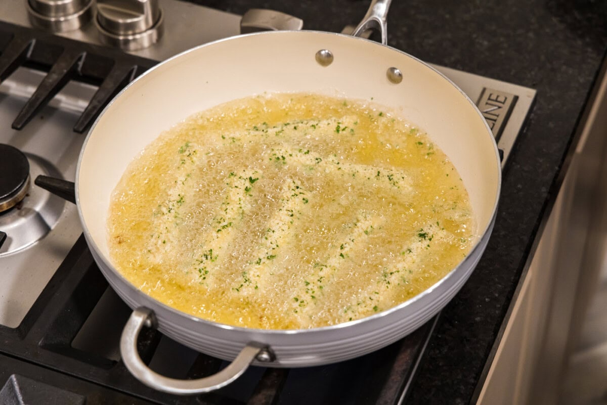 frying wonton mozzarella sticks in oil
