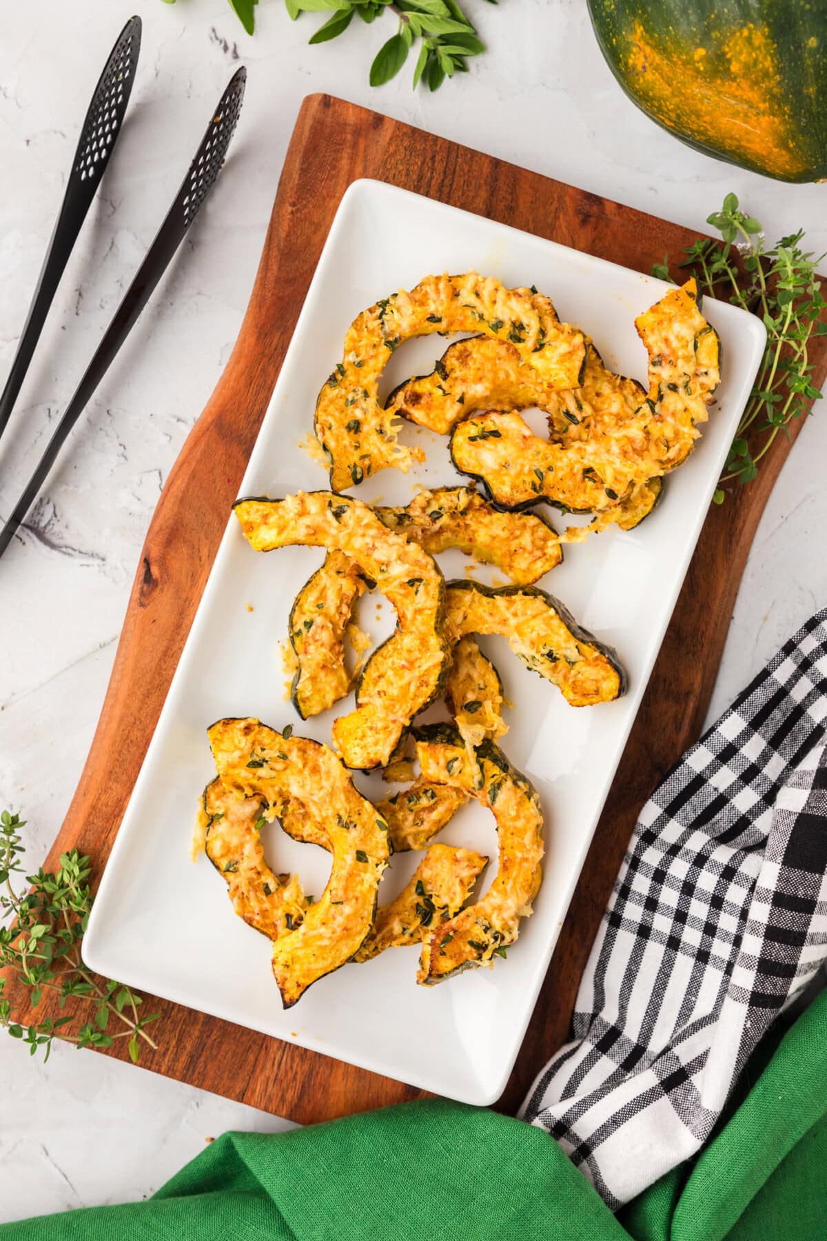 Air Fryer Acorn Squash on a platter
