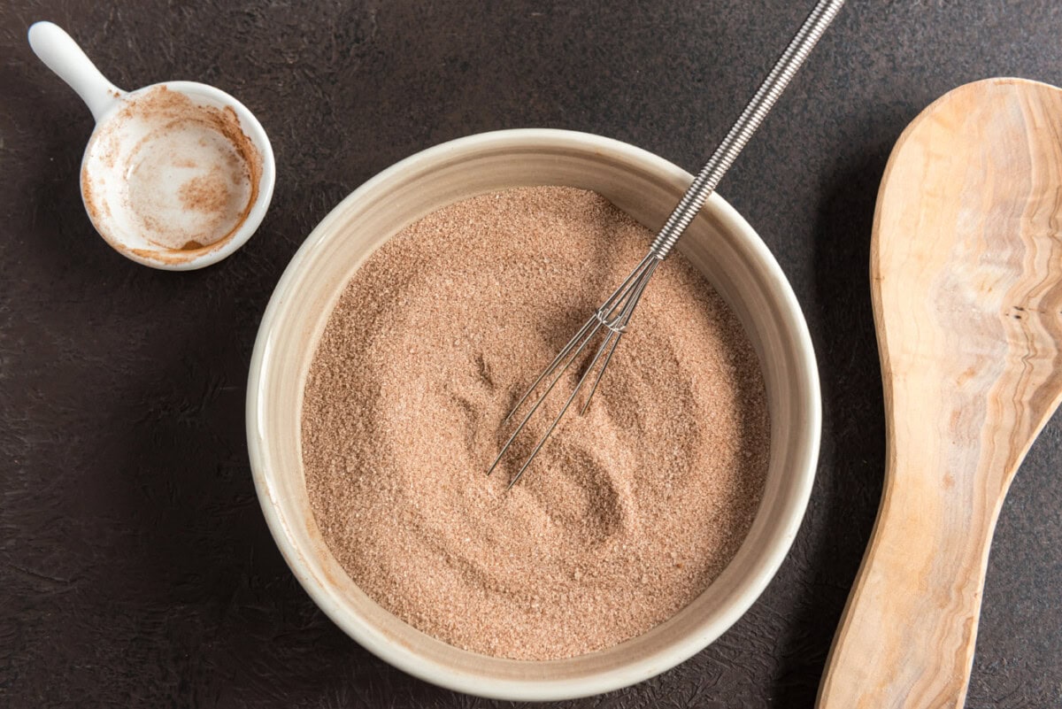 cinnamon sugar topping for donuts