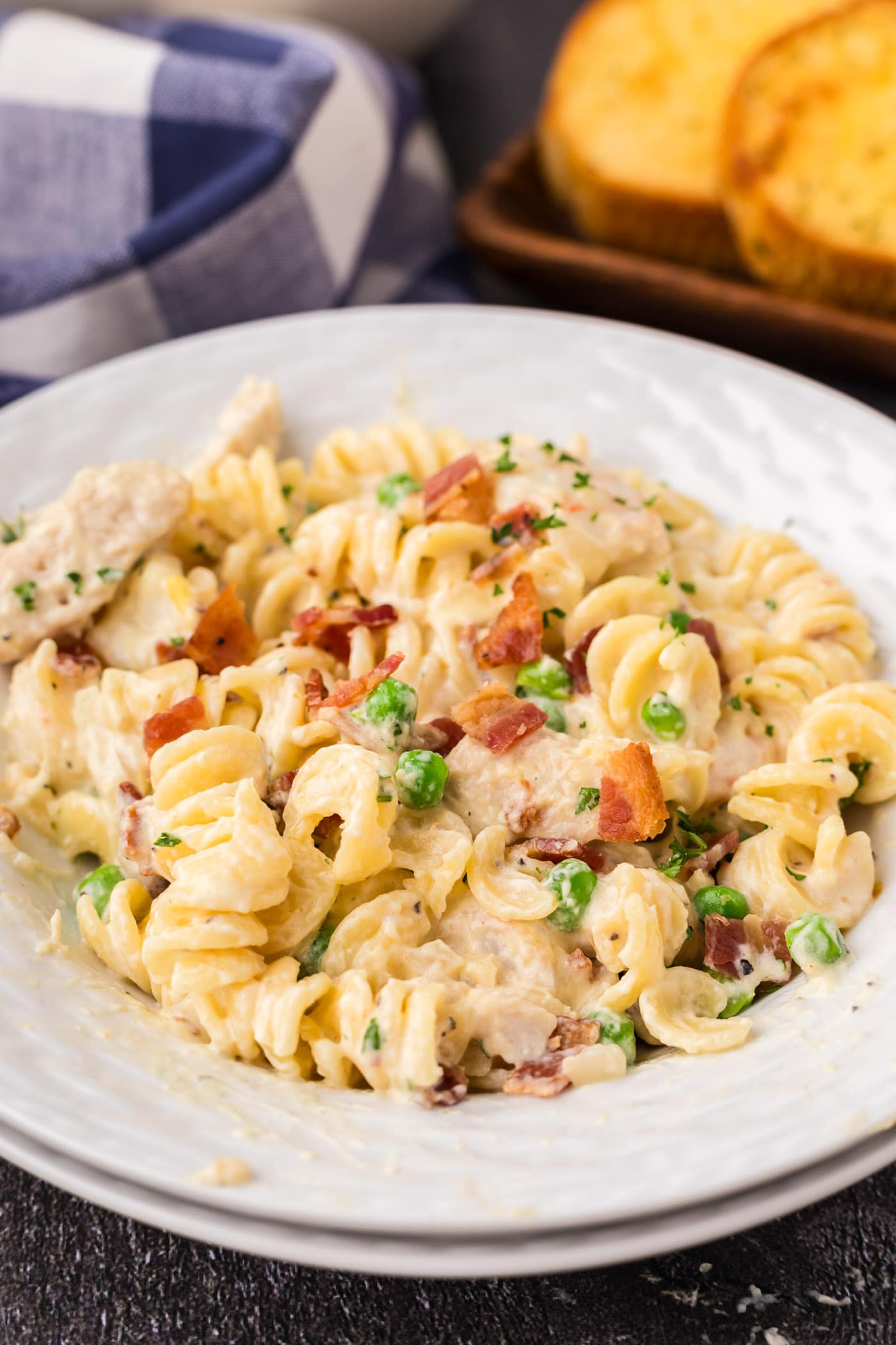 Chicken And Shrimp Carbonara Amanda S Cookin