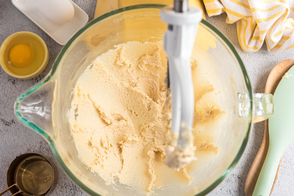 butter mixture beaten in a bowl