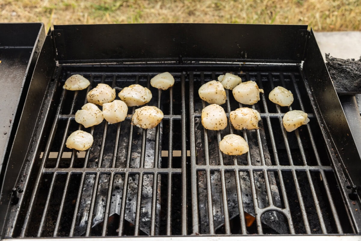 scallops on the grill