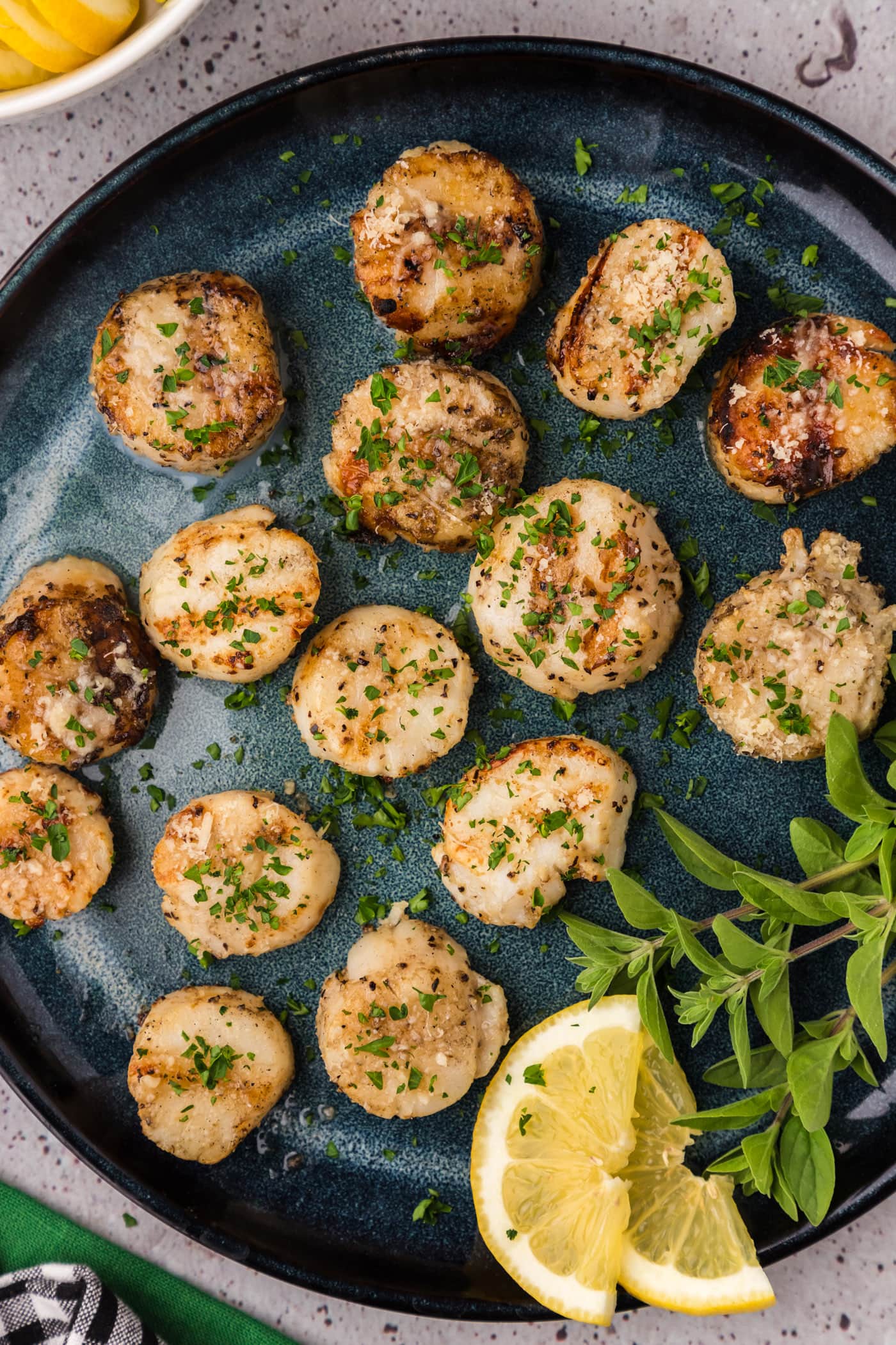 Grilled Scallops Amanda's Cookin' On the Grill