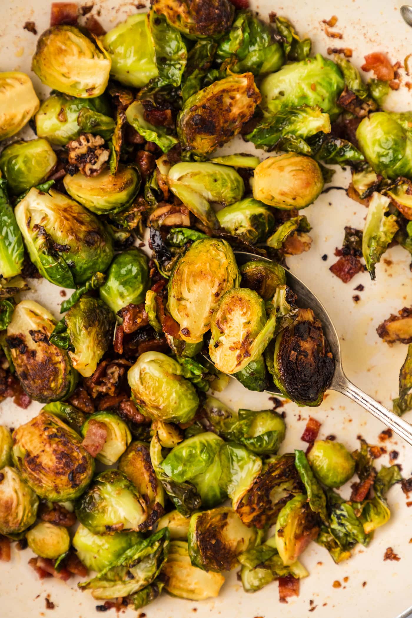 Brussels Sprouts With Bacon Shallots And Candied Pecans Amandas Cookin Vegetables