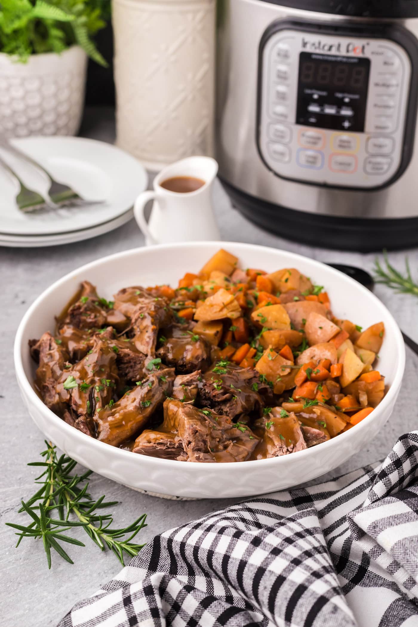 Instant Pot Roast Beef Amanda's Cookin' Beef